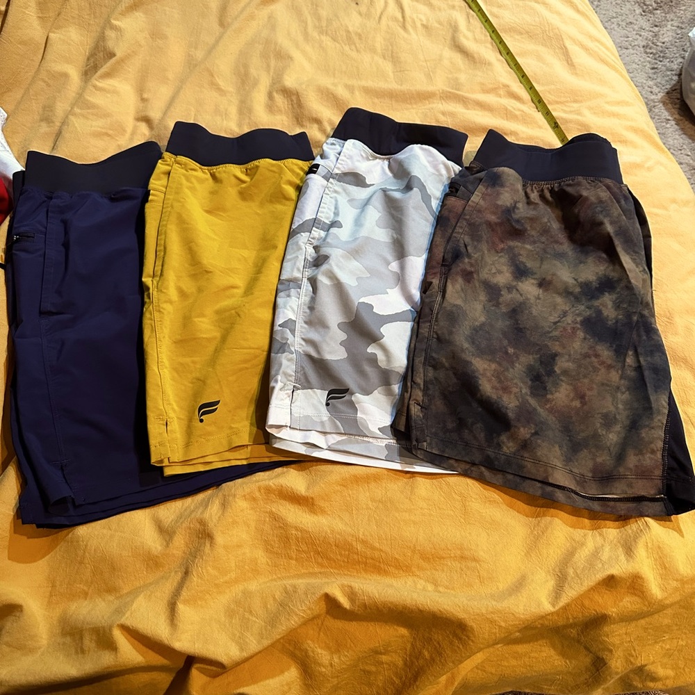Fabletics Men’s Franchise Shorts size Large